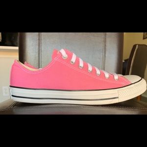 Pink Converse Low Cut